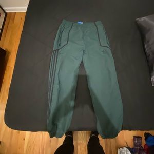 sweatpants windbreaker material